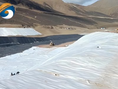 Каковы основные преимущества геотекстильной ткани?