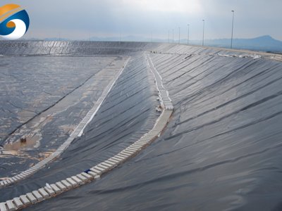 Какова роль геомембраны HDPE 1,5 мм в различных областях применения?