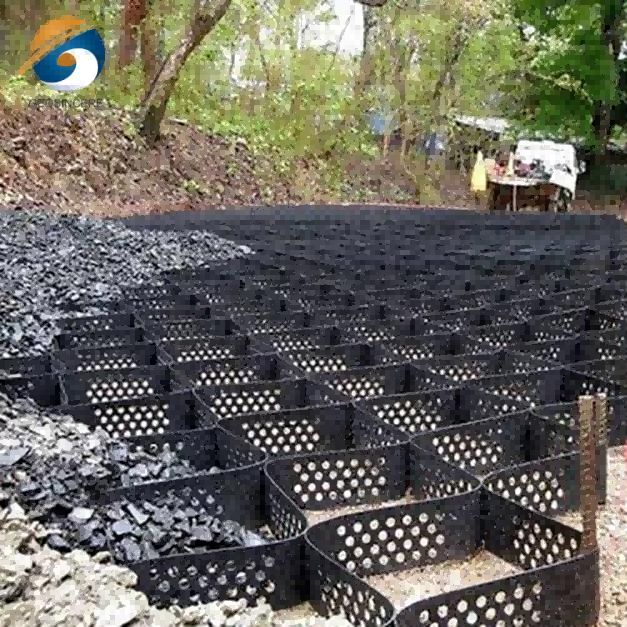 Наклонная подъездная дорога из пластика HDPE Геоячейка Наклонная подъездная дорога из пластика HDPE Геоячейка