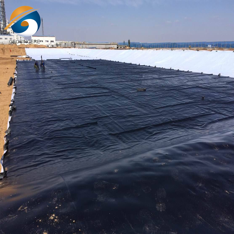 Предварительно изготовленная геомембрана HDPE для мусорных свалок